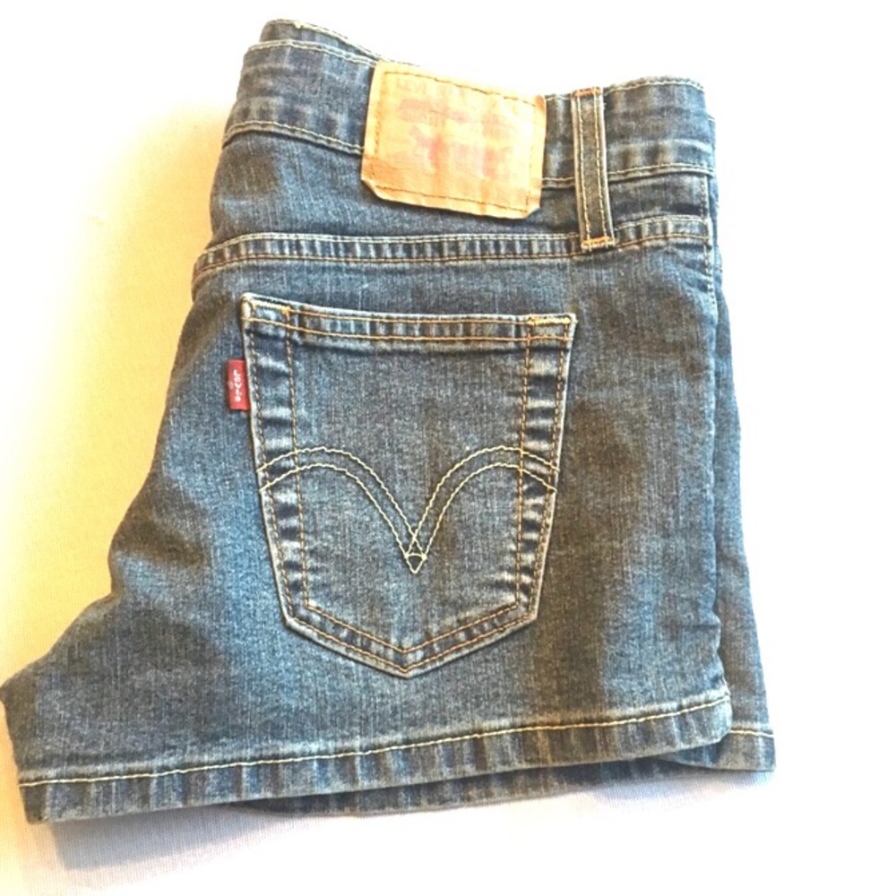 Levi 518 Shorts orange tag